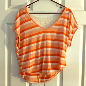 🧡🧡Orange and white Buckle striped top w/ lace back